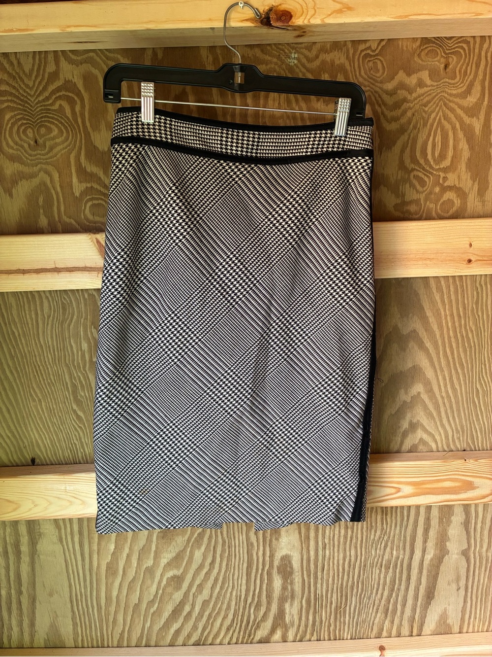 White House Black Market Black and White Plaid Pencil Skirt